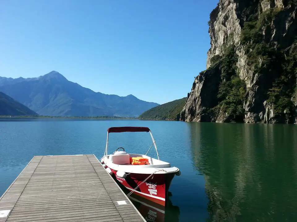 Barca Al Molo Di Econoleggio Como Lake